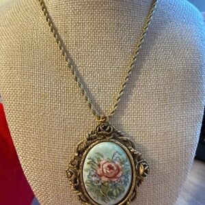 Vintage Gold Floral Cameo Necklace